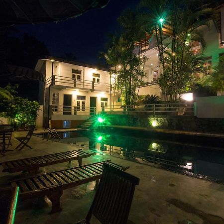 Sleek Hotel Kegalle Kültér fotó
