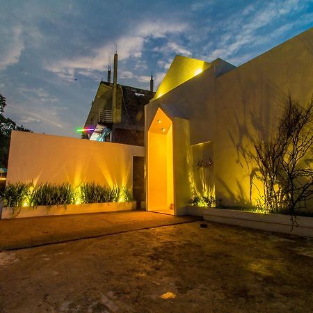 Sleek Hotel Kegalle Kültér fotó