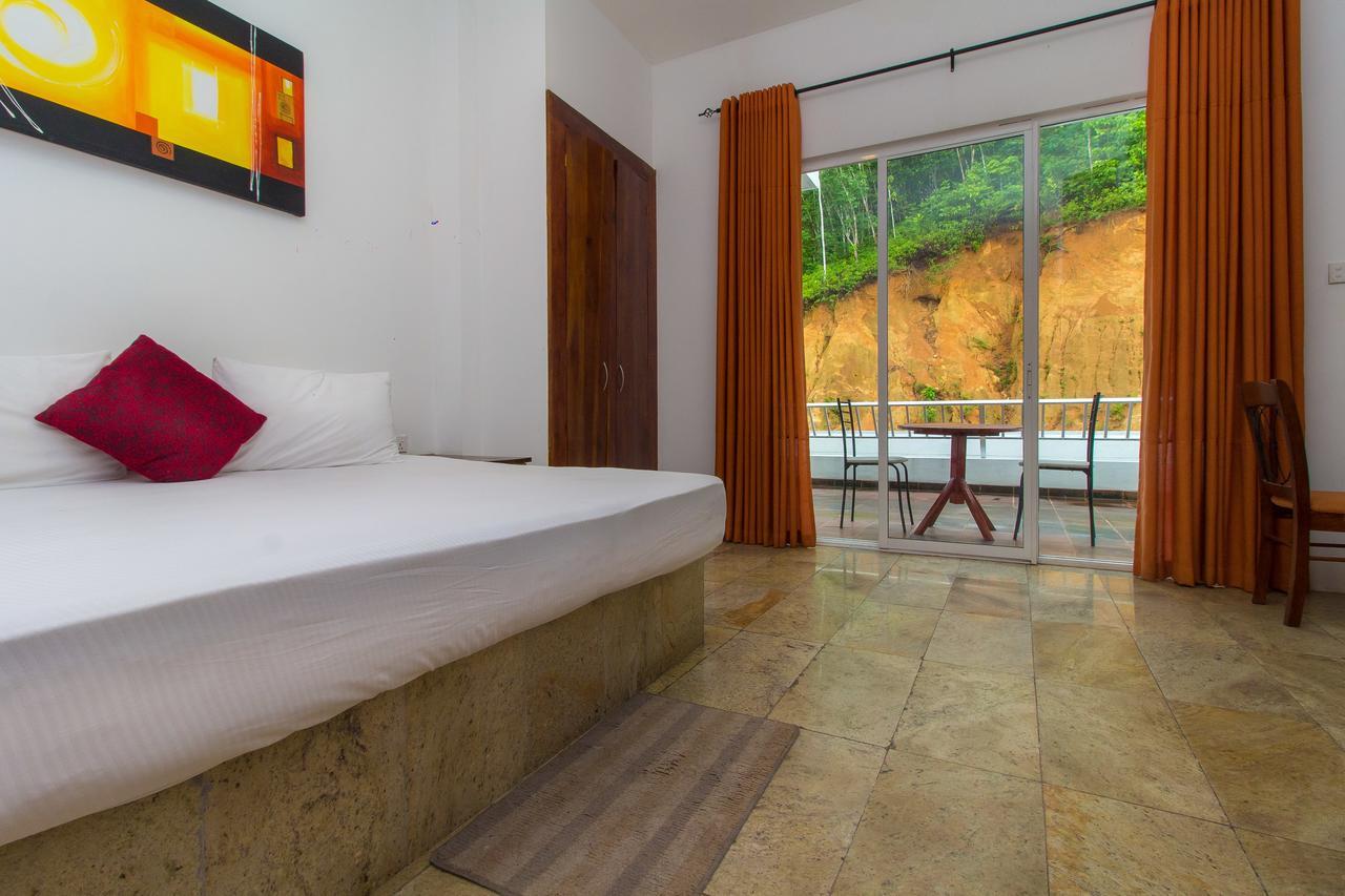 Sleek Hotel Kegalle Kültér fotó