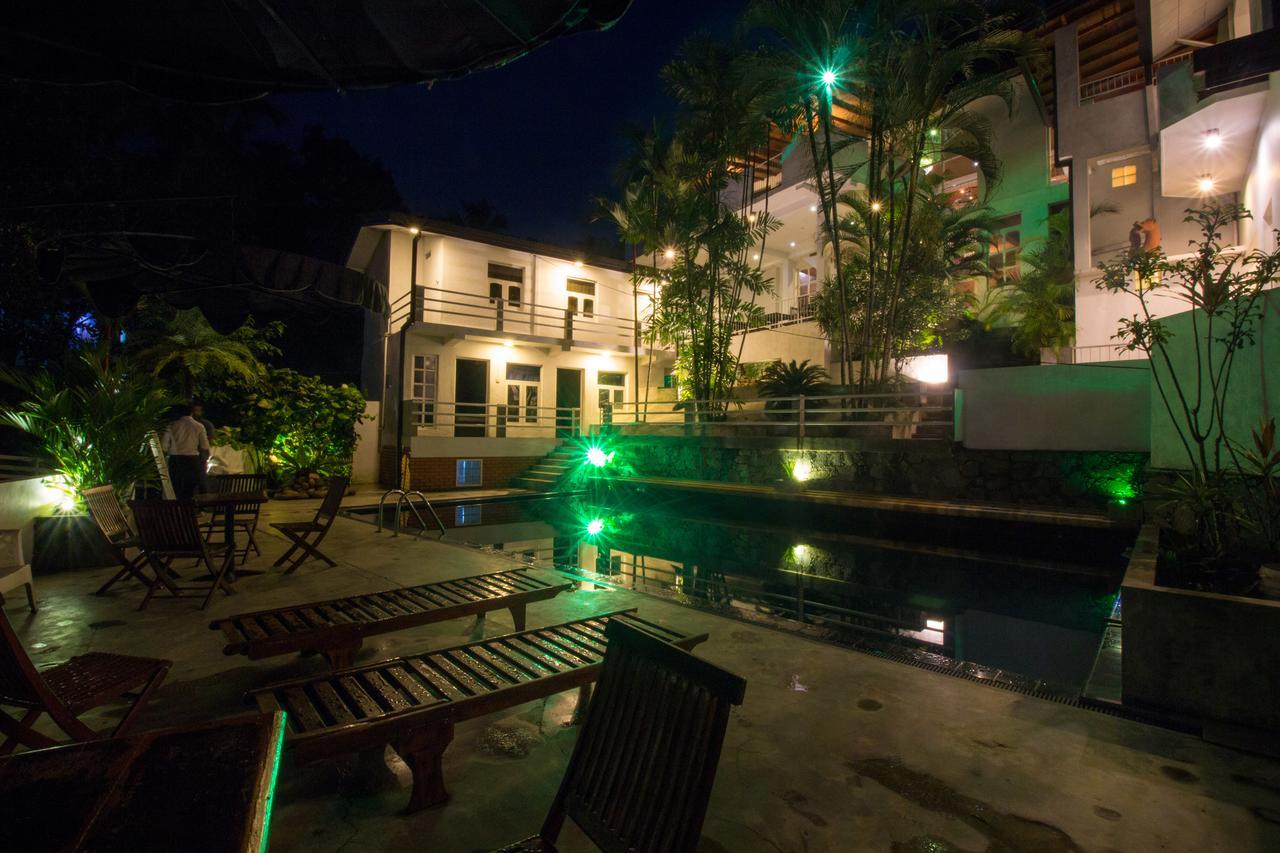 Sleek Hotel Kegalle Kültér fotó