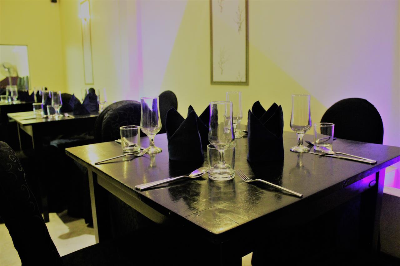 Sleek Hotel Kegalle Kültér fotó
